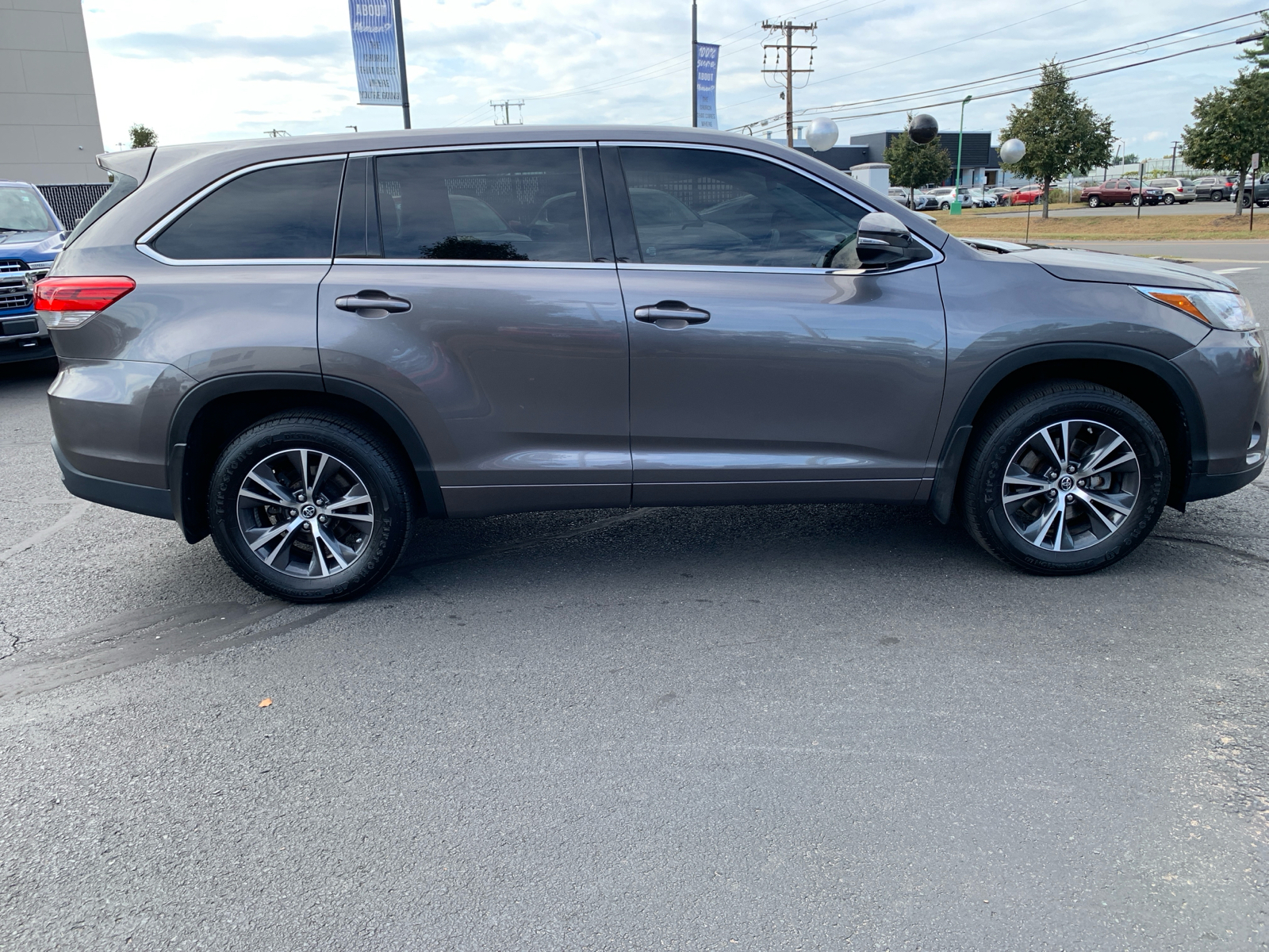 2018 Toyota Highlander  2