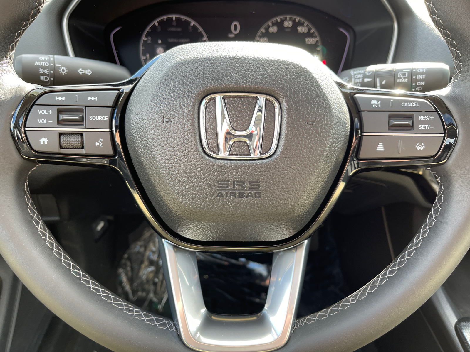 2024 Honda Civic Hatchback EX-L 17
