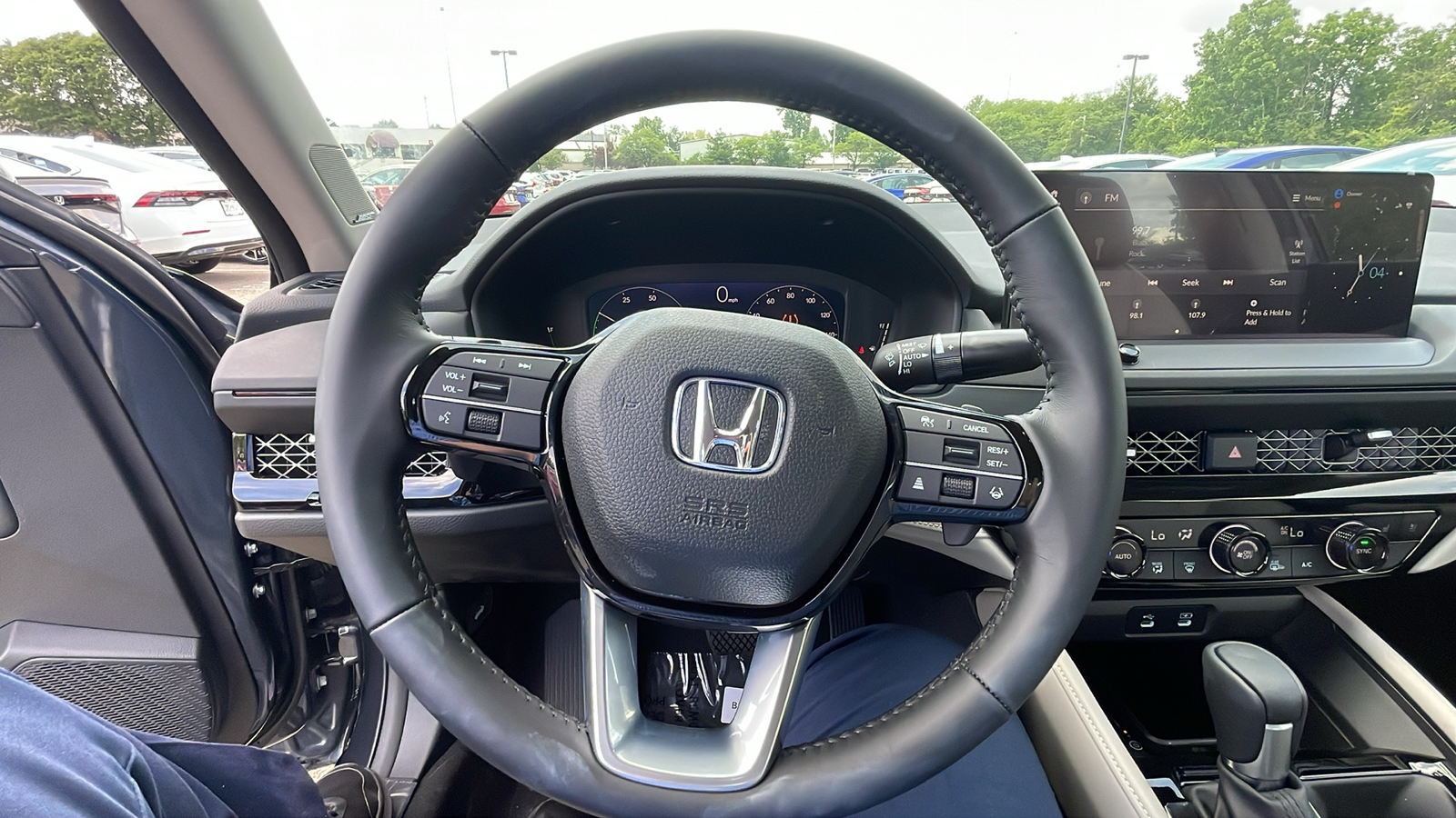 2024 Honda Accord Hybrid Touring 18