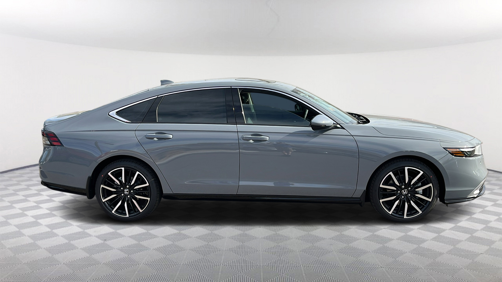 2024 Honda Accord Hybrid Touring 4