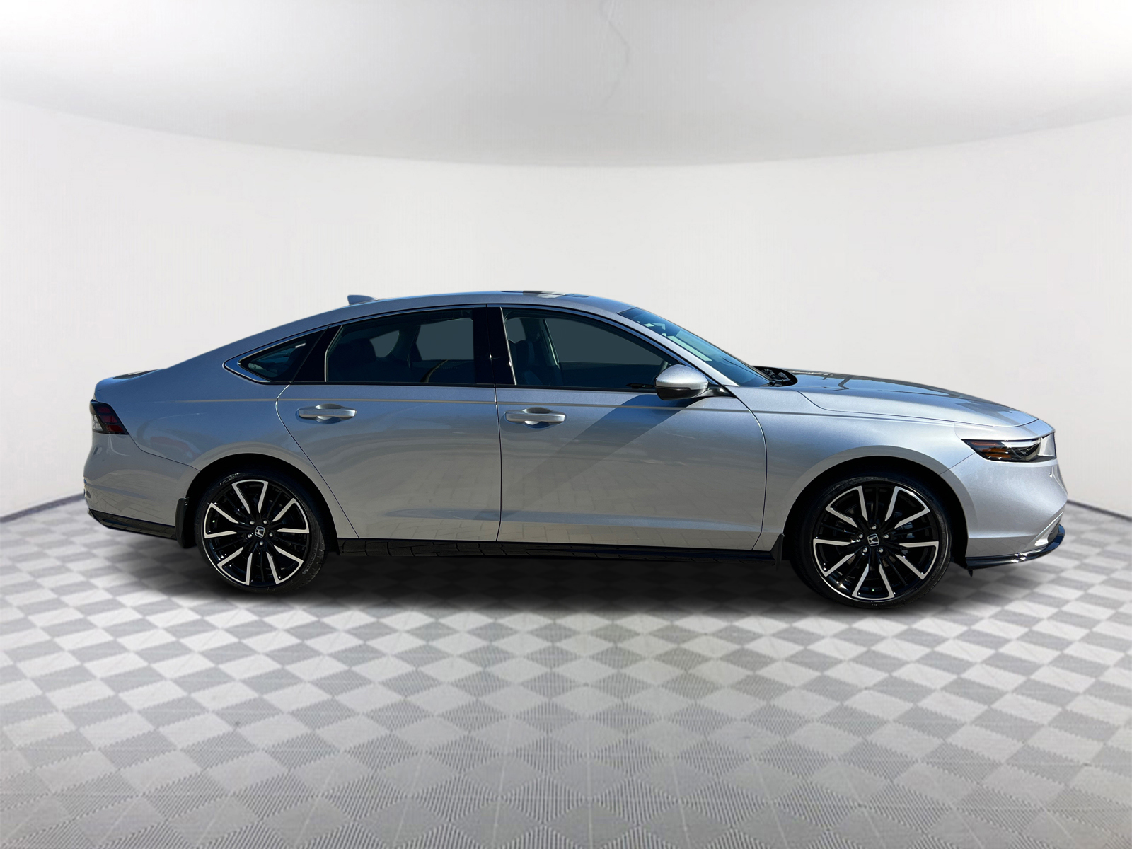 2024 Honda Accord Hybrid Touring 8