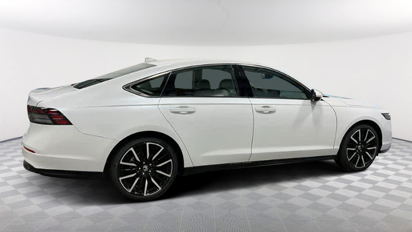 2025 Honda Accord Hybrid Touring 8