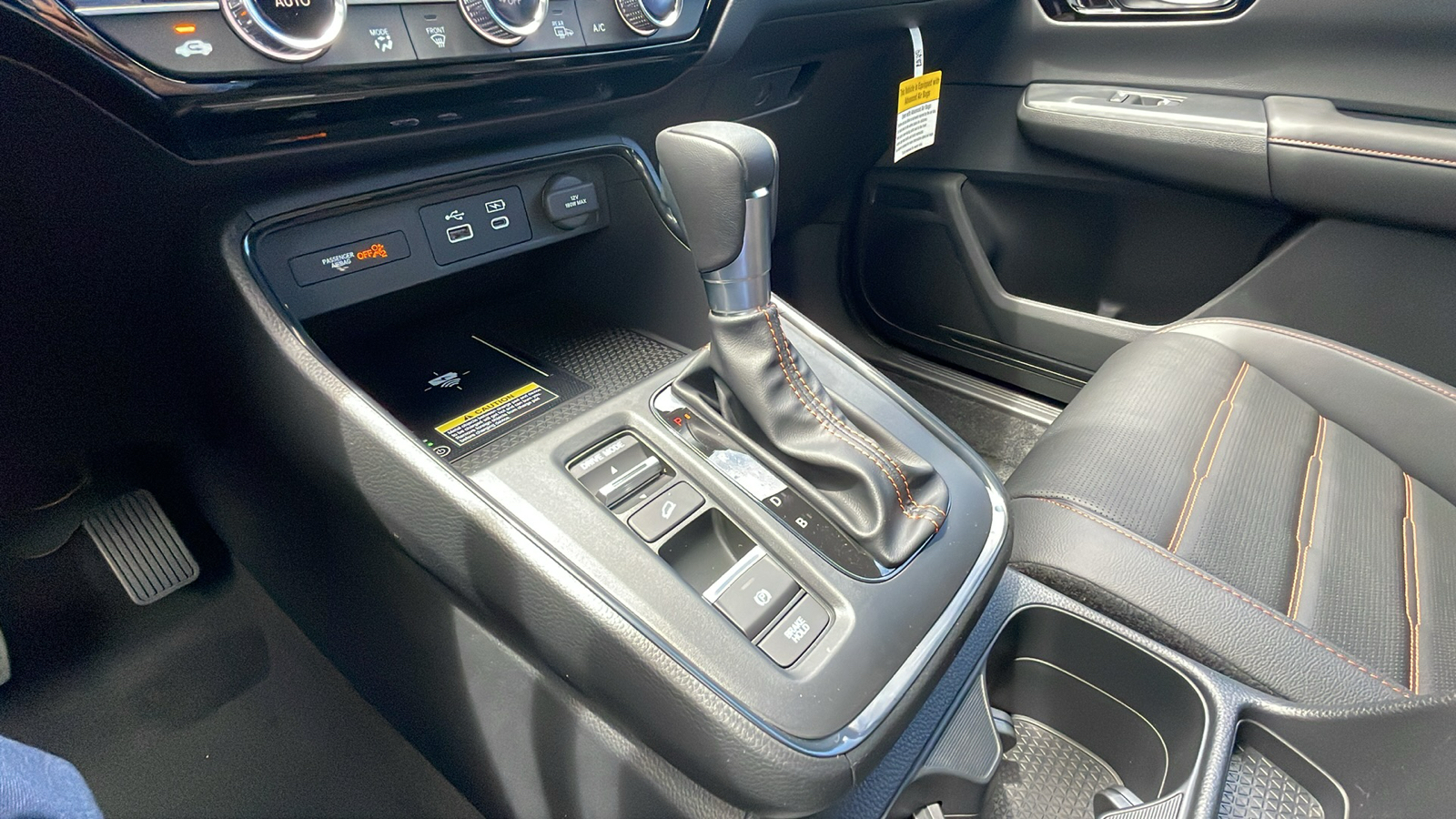 2025 Honda CR-V Hybrid Sport Touring 18