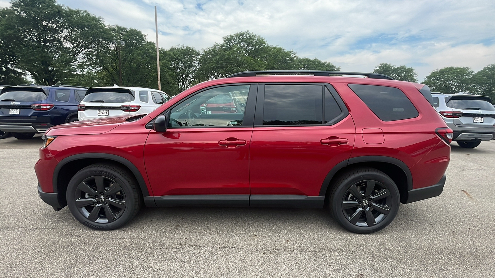 2025 Honda Pilot Sport 5