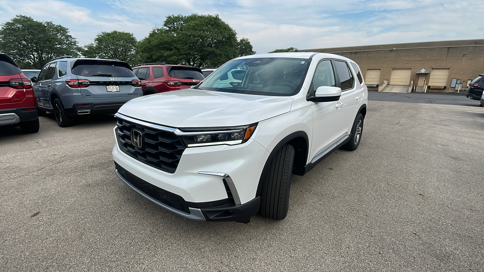 2025 Honda Pilot EX-L 4