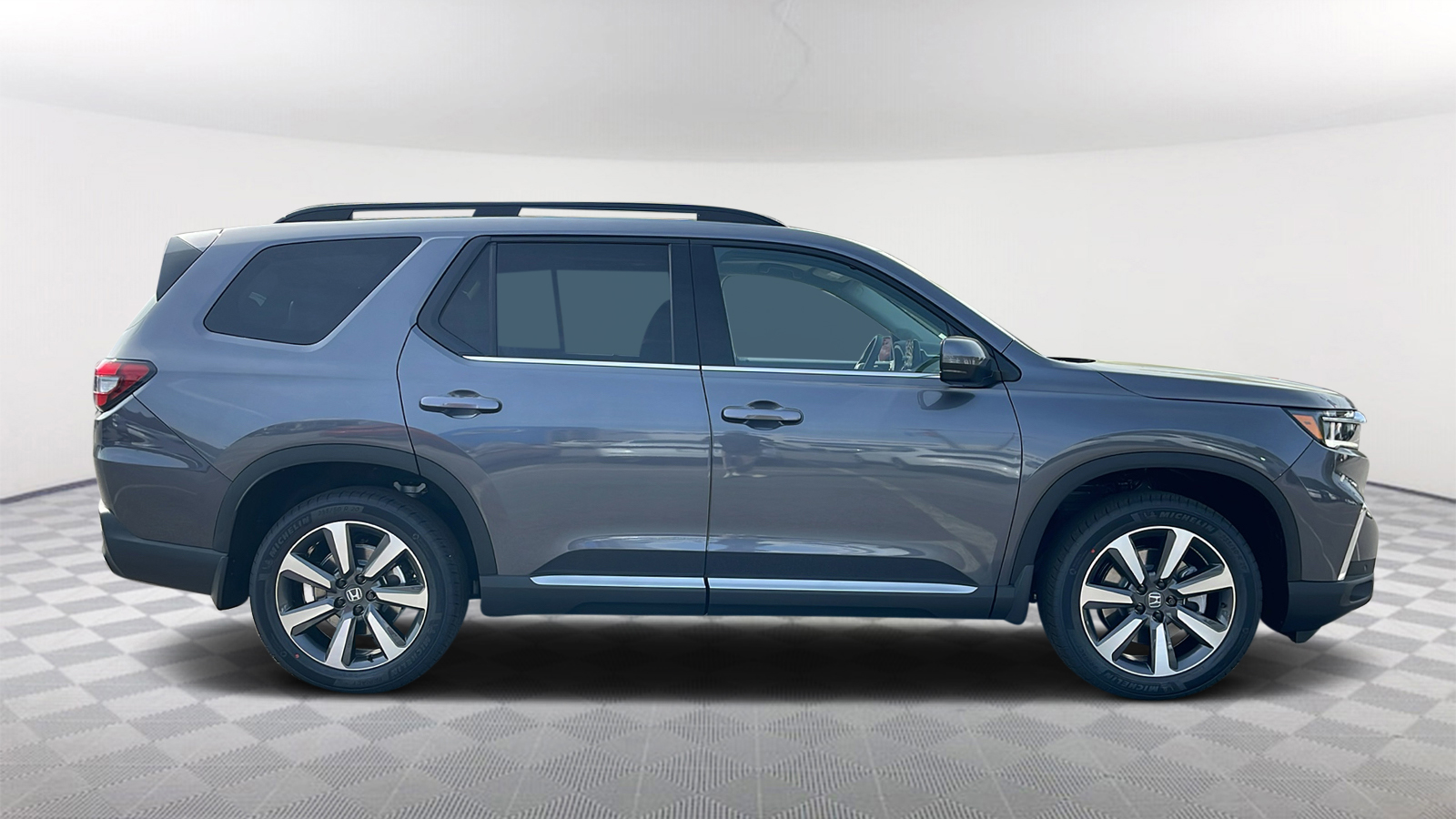 2025 Honda PILOT Touring 8