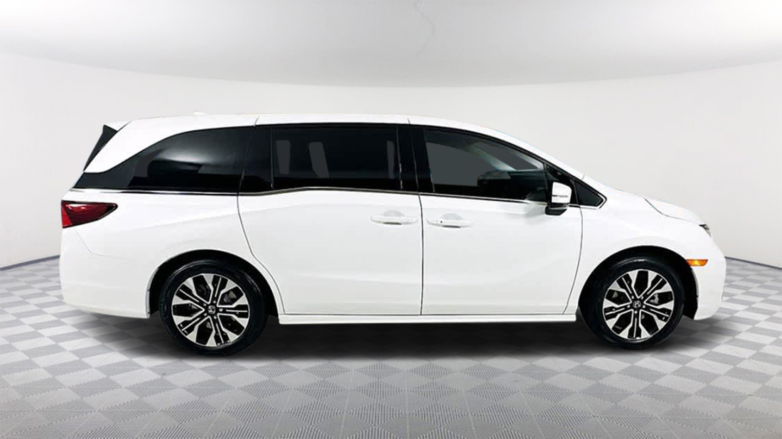 2025 Honda Odyssey Elite 8