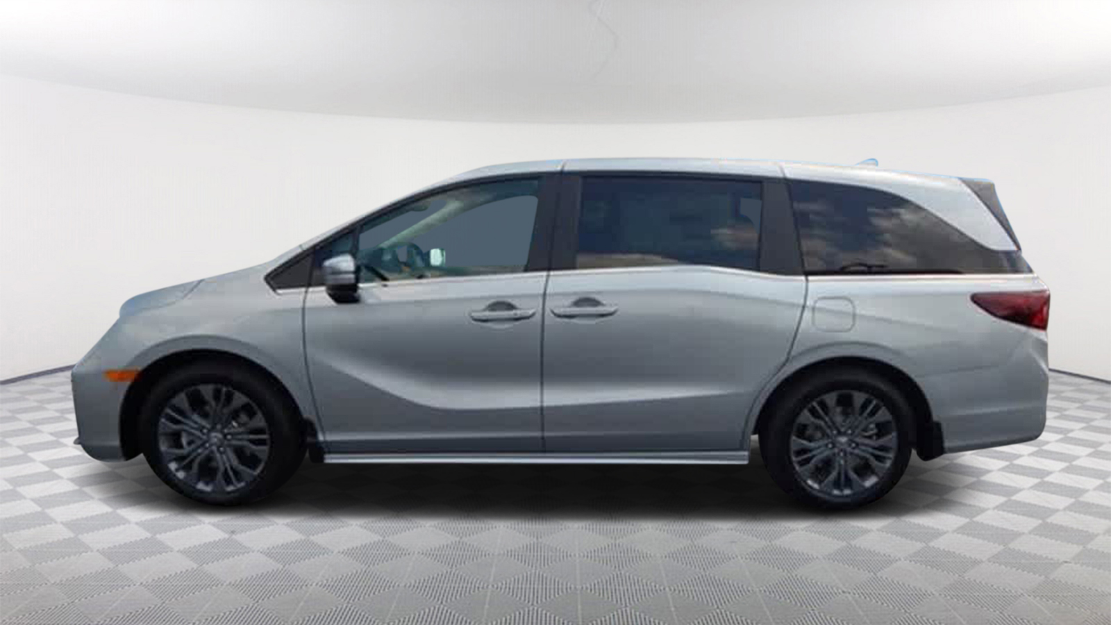 2025 Honda Odyssey Touring 8