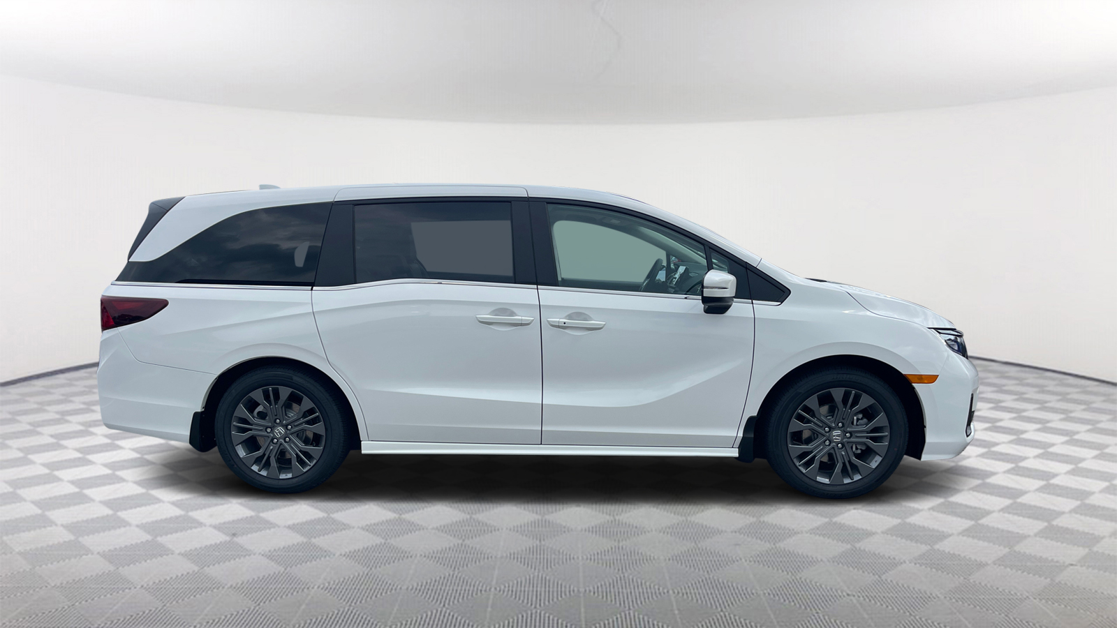 2025 Honda Odyssey Touring 8