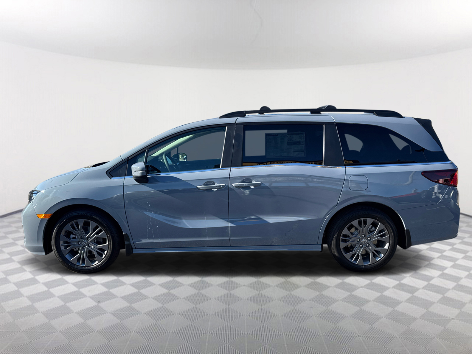 2025 Honda Odyssey Touring 4