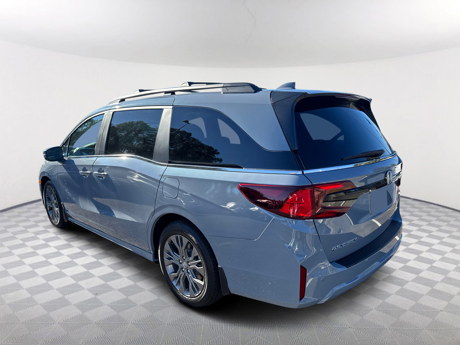 2025 Honda Odyssey Touring 5