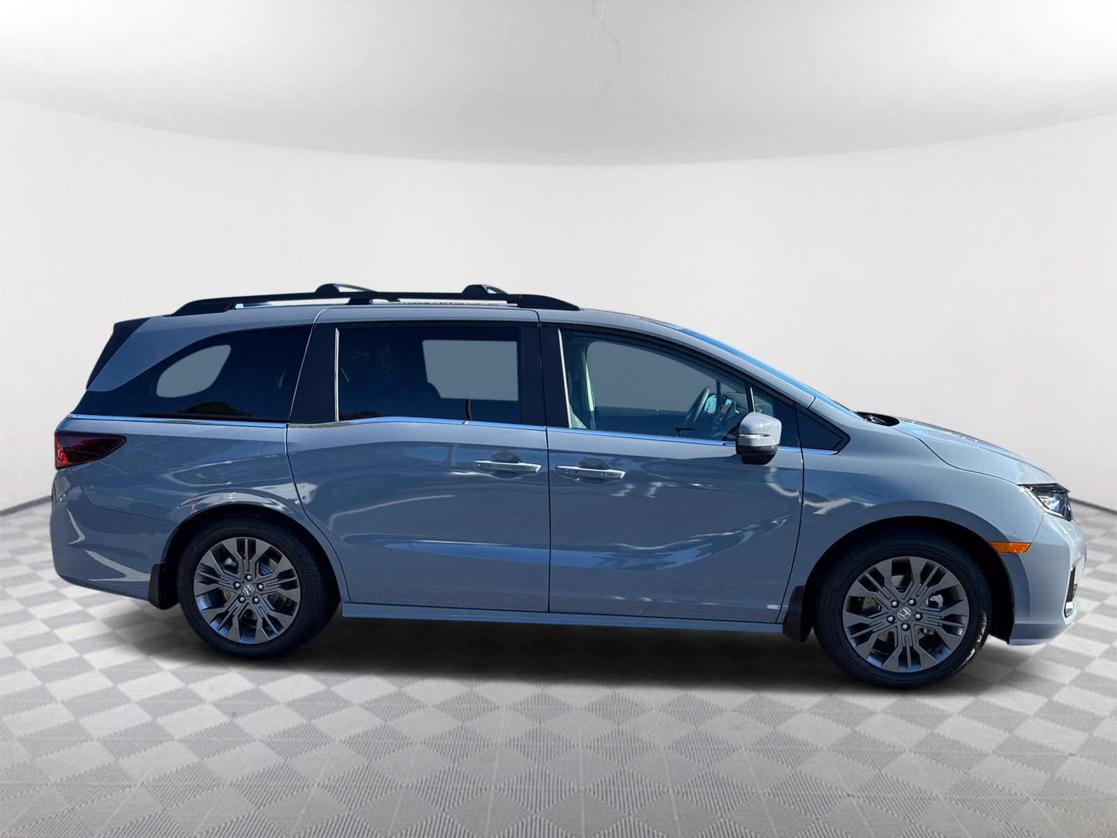 2025 Honda Odyssey Touring 8