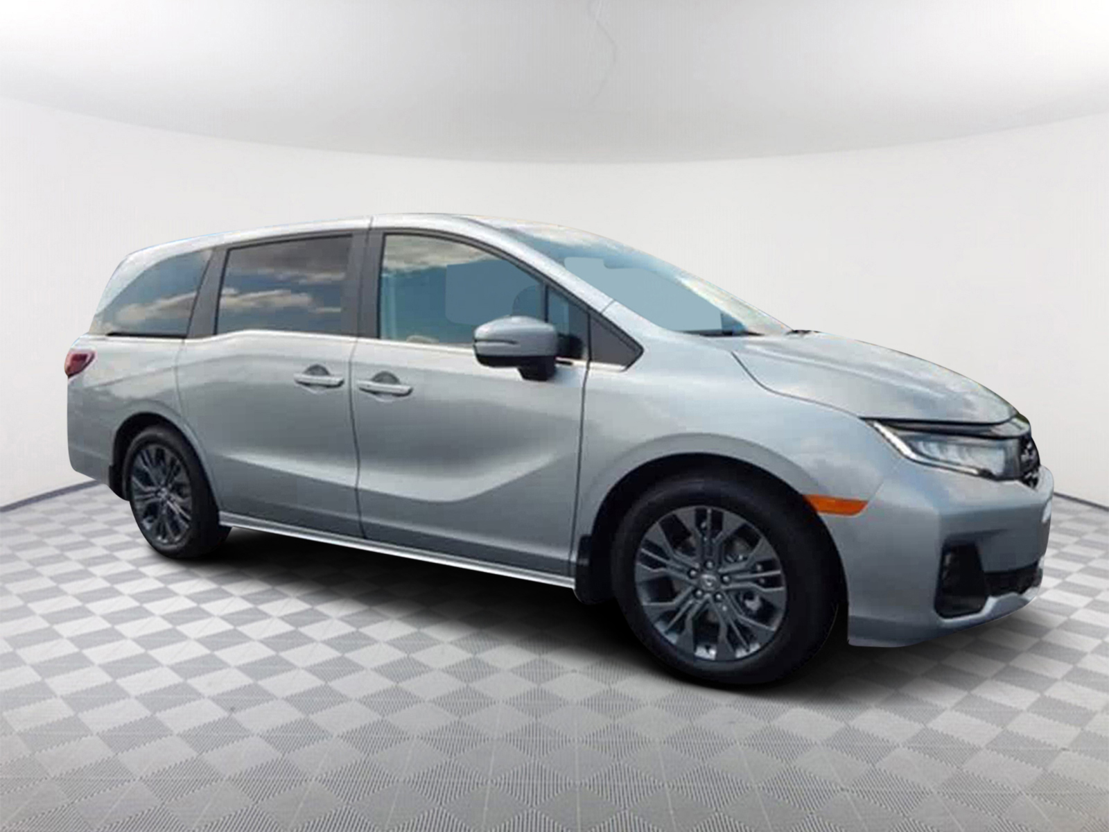 2025 Honda Odyssey Touring 3