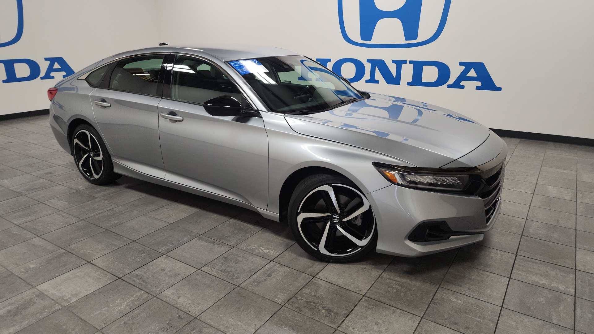 2022 Honda Accord Sedan Sport SE 2