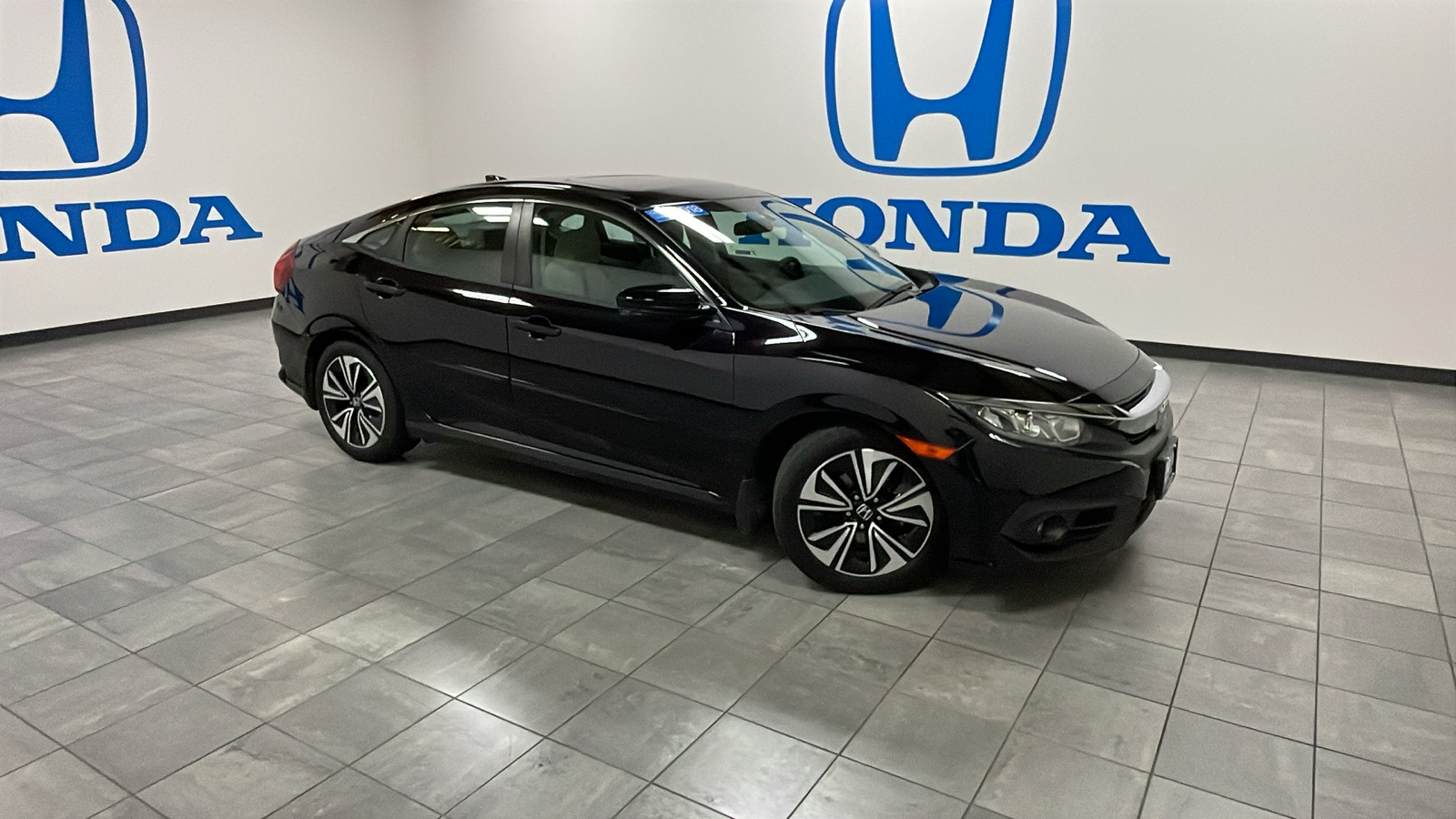 2018 Honda Civic Sedan EX-T 1