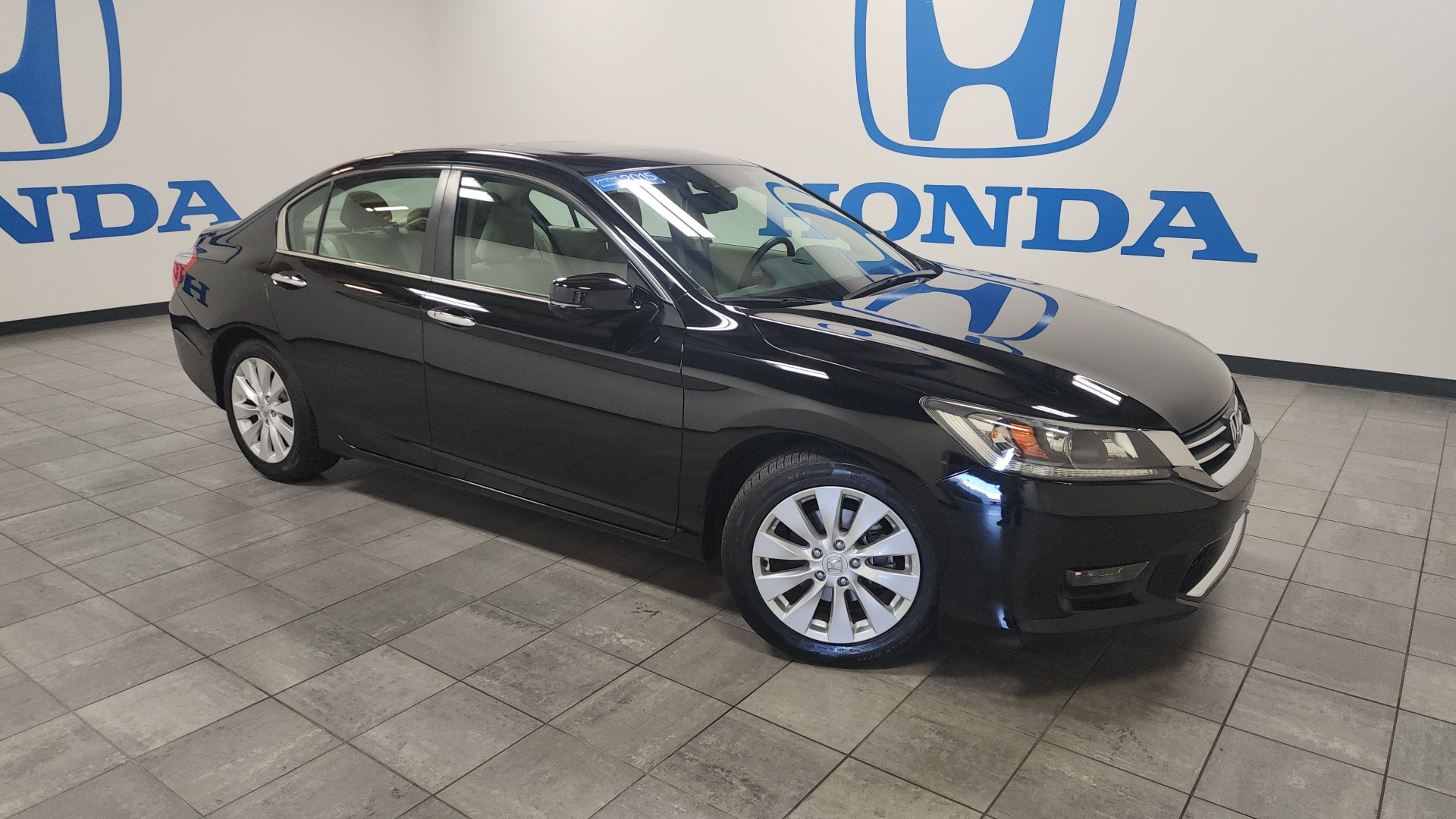 2015 Honda Accord Sedan EX-L 1