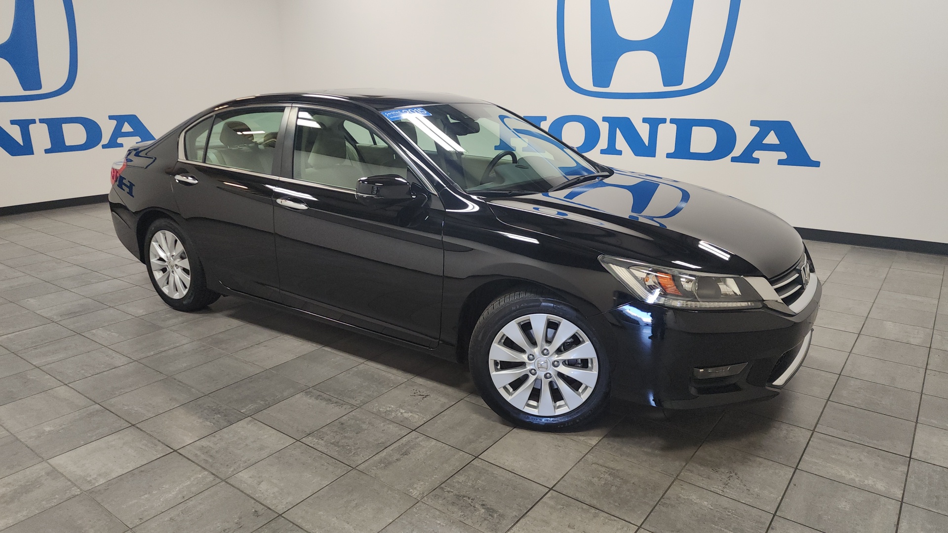 2015 Honda Accord Sedan EX-L 2