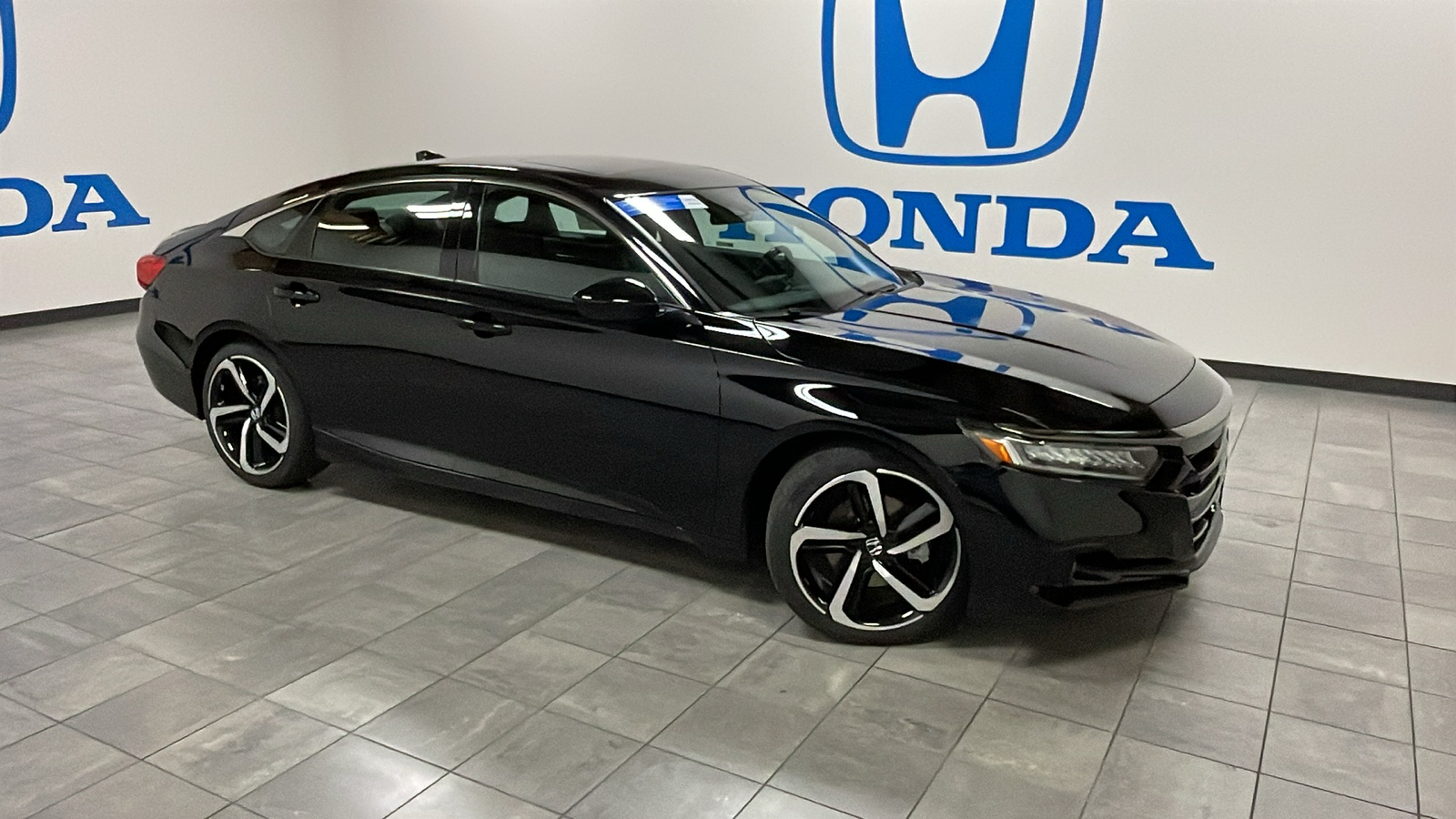 2022 HONDA ACCORD  1