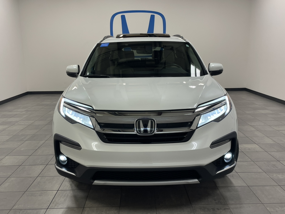 2022 Honda Pilot Touring 7-Passenger 2