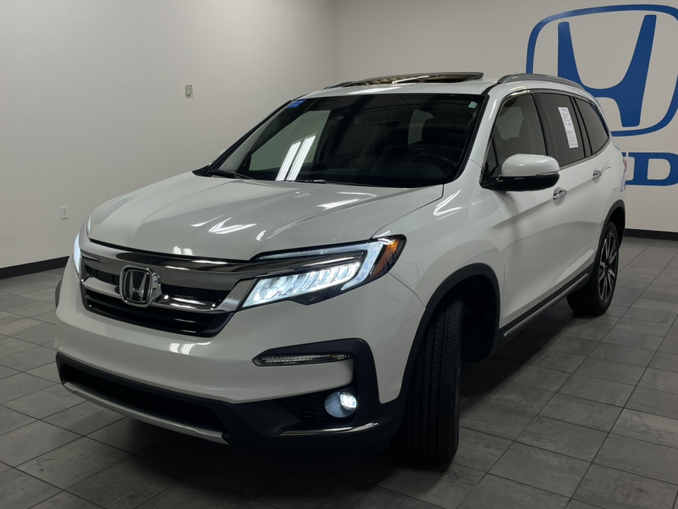 2022 Honda Pilot Touring 7-Passenger 3