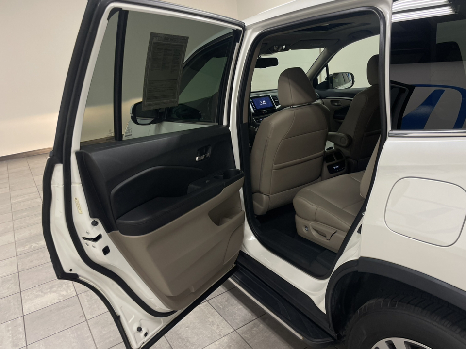 2016 Honda Pilot  24