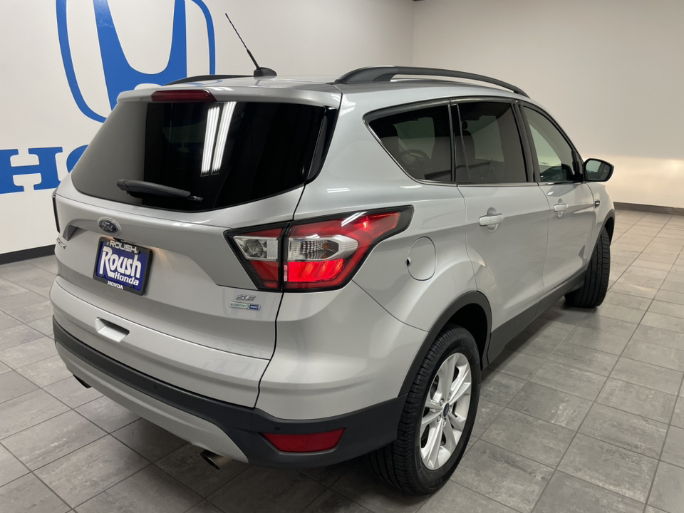 2017 Ford Escape SE 33