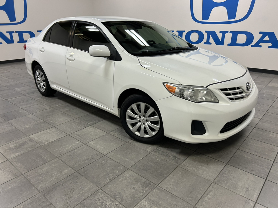 2013 Toyota Corolla LE 1