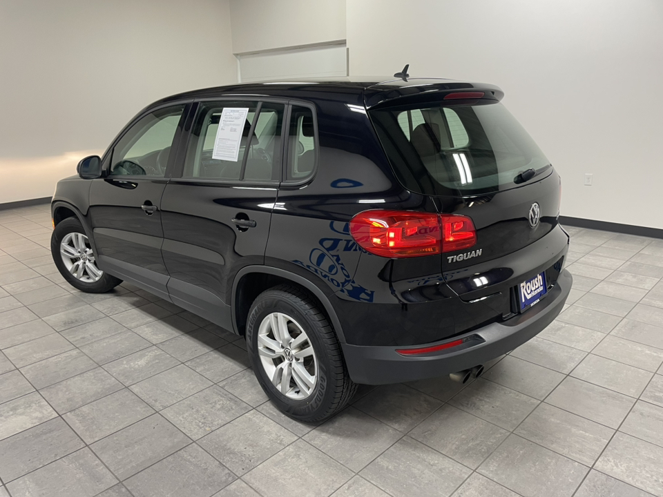 2012 Volkswagen Tiguan  23