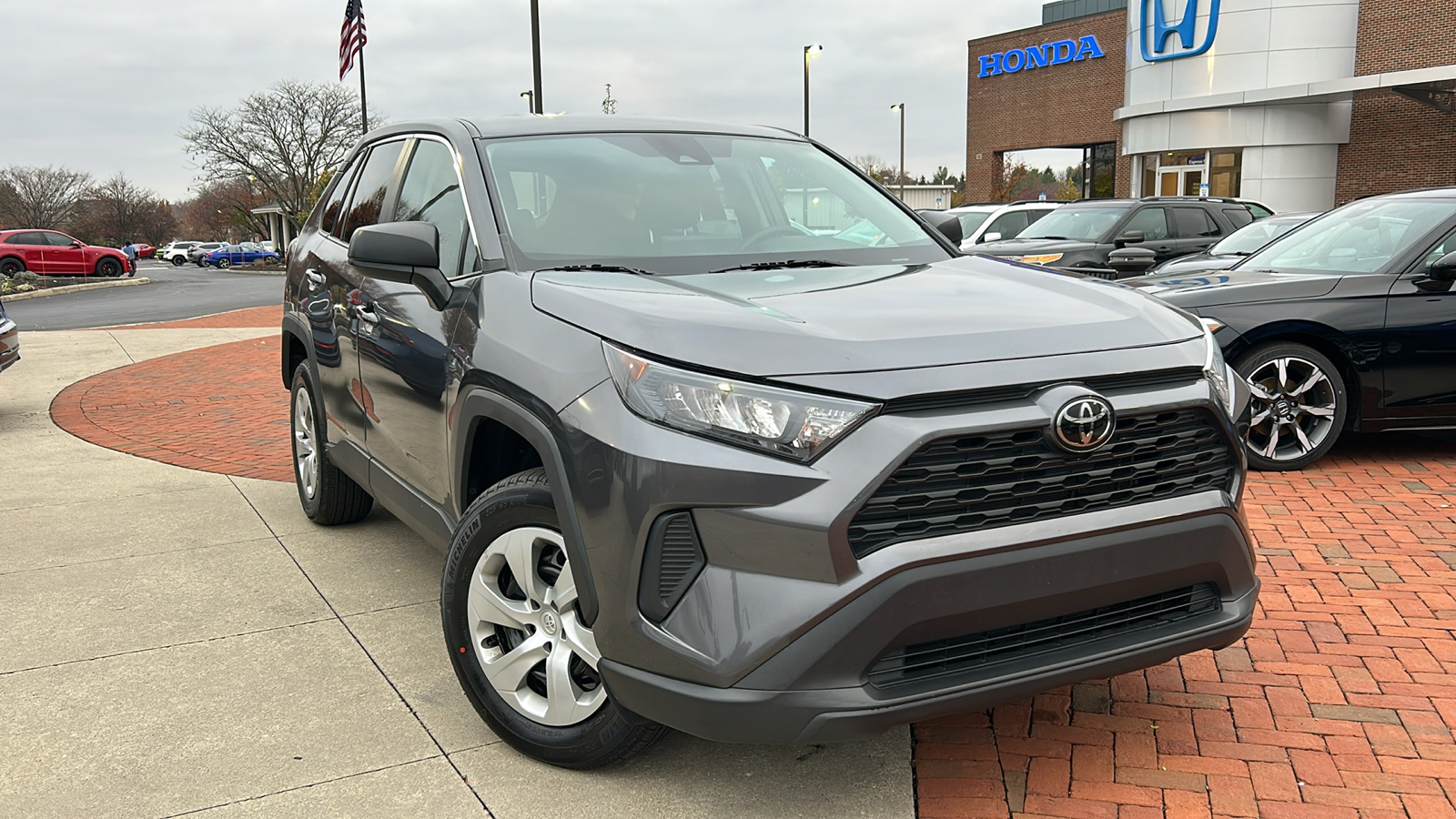 2022 Toyota RAV4 LE 1