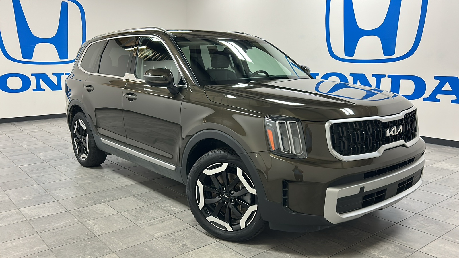 2023 Kia Telluride EX 2