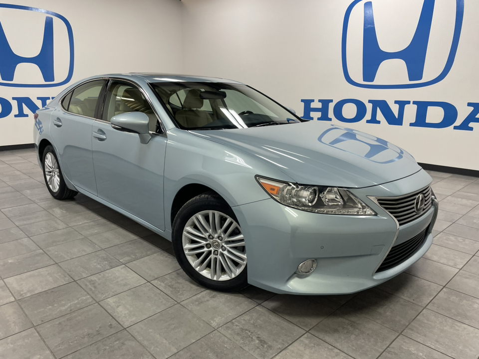 2013 Lexus ES 350 4dr Sdn 3