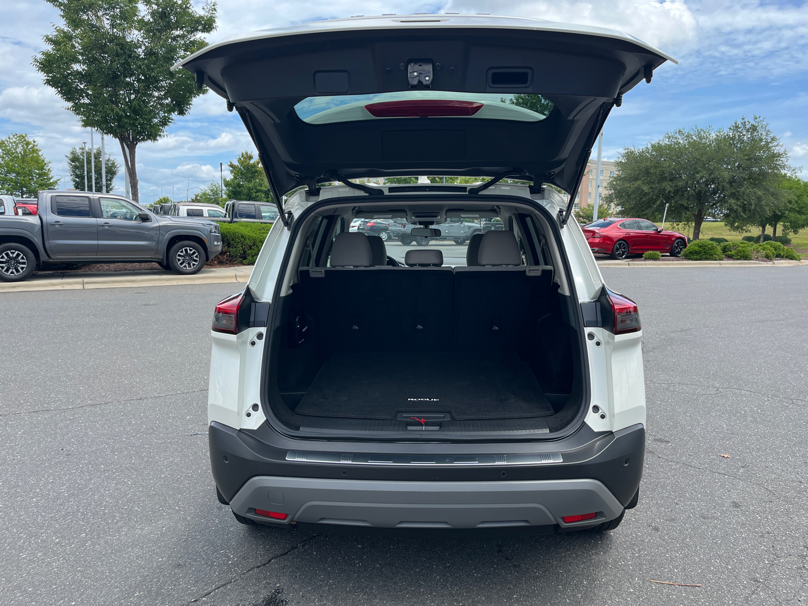 2021 Nissan Rogue SV 35