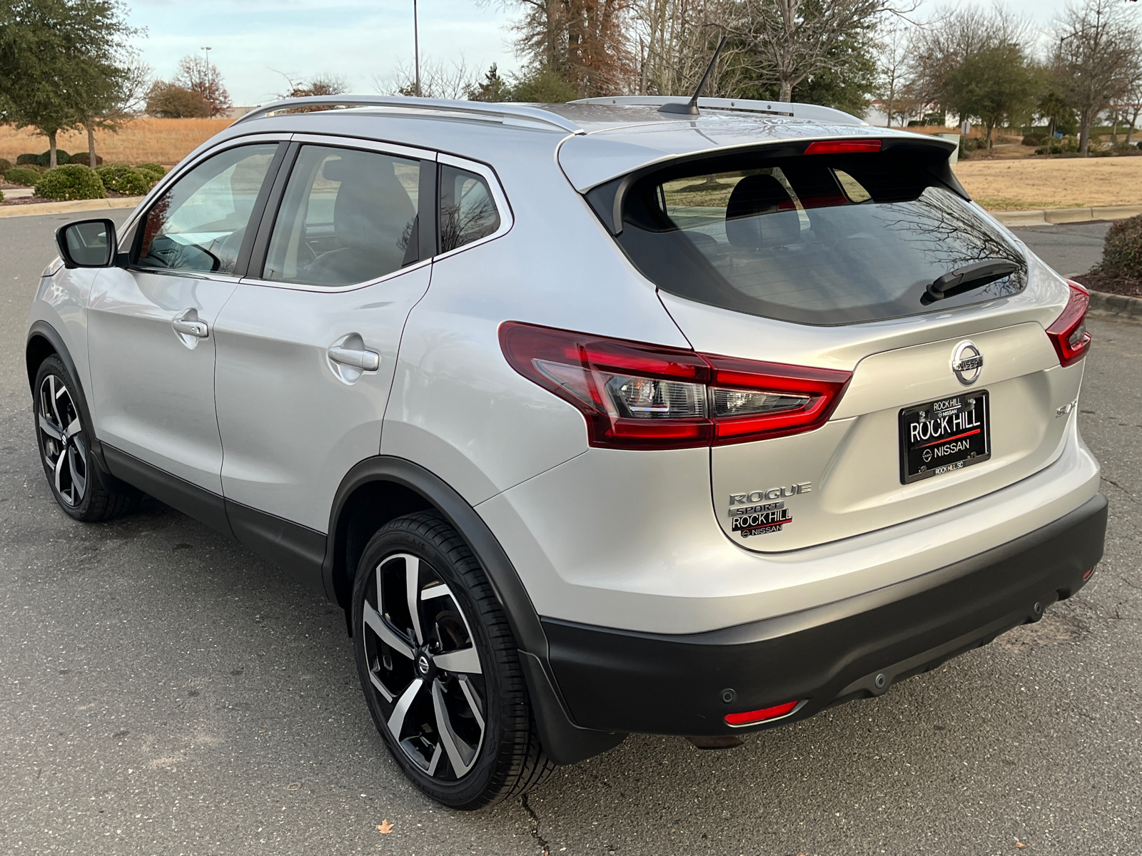 2021 Nissan Rogue Sport SL 7