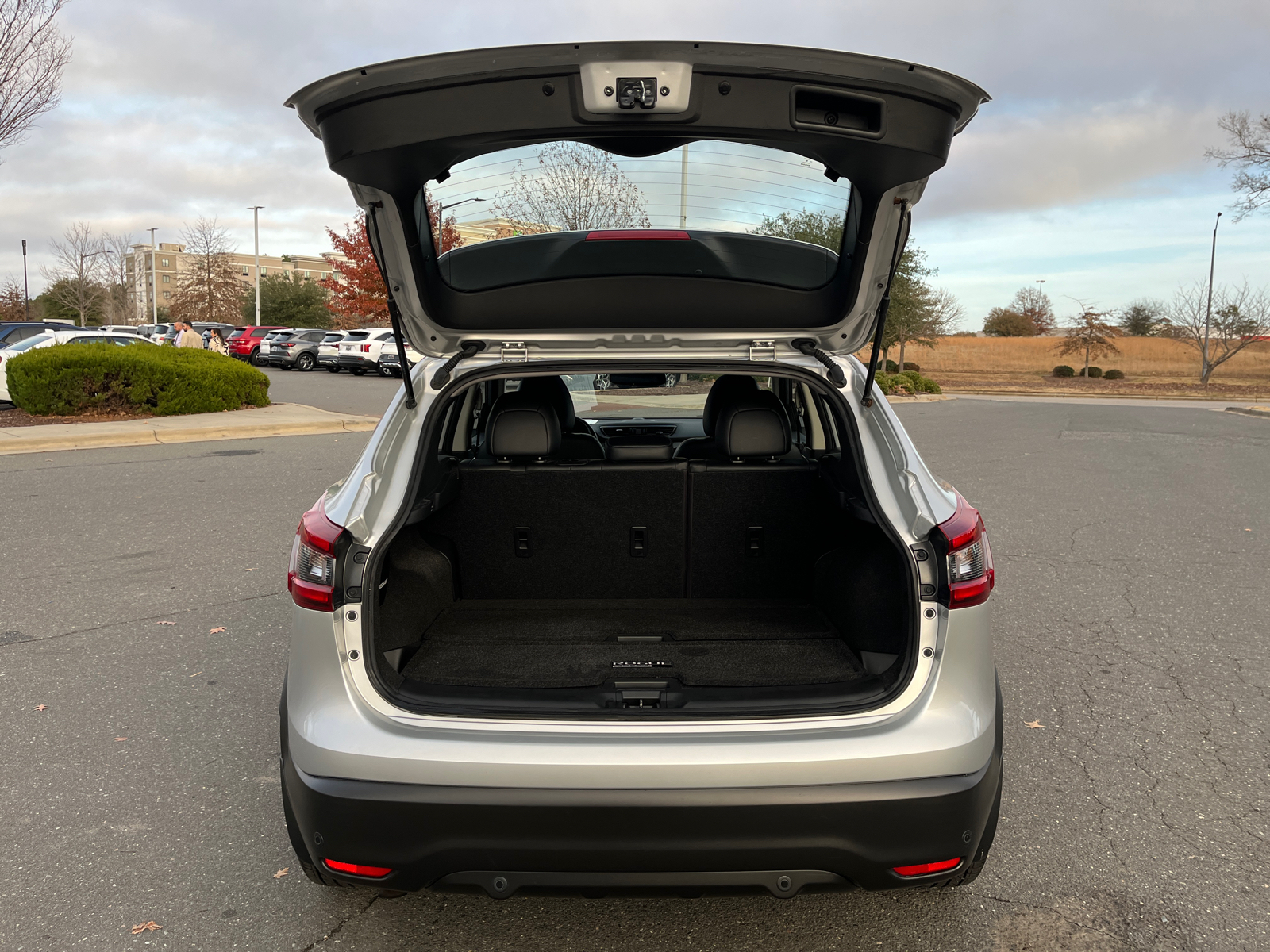 2021 Nissan Rogue Sport SL 36