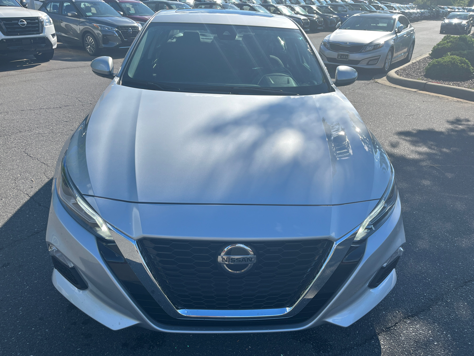 2022 Nissan Altima 2.5 SV 2