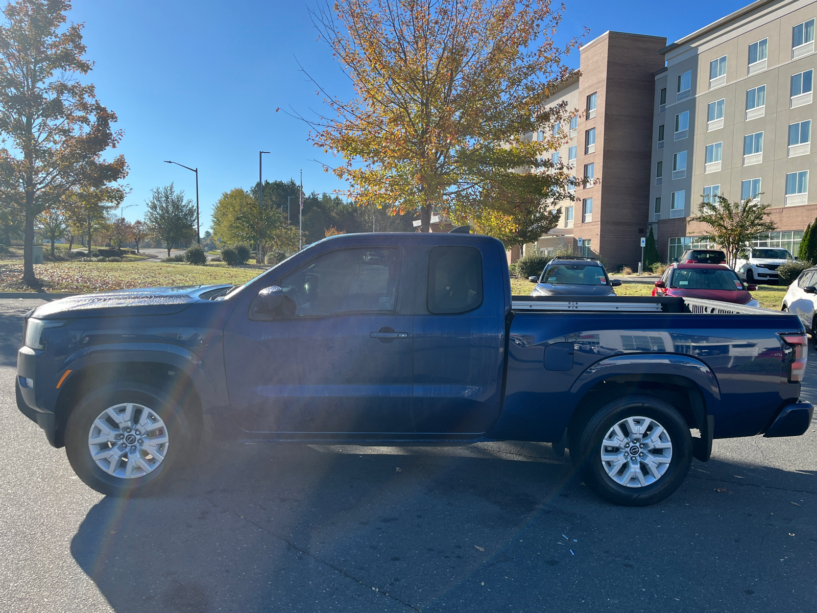 2022 Nissan Frontier SV 5