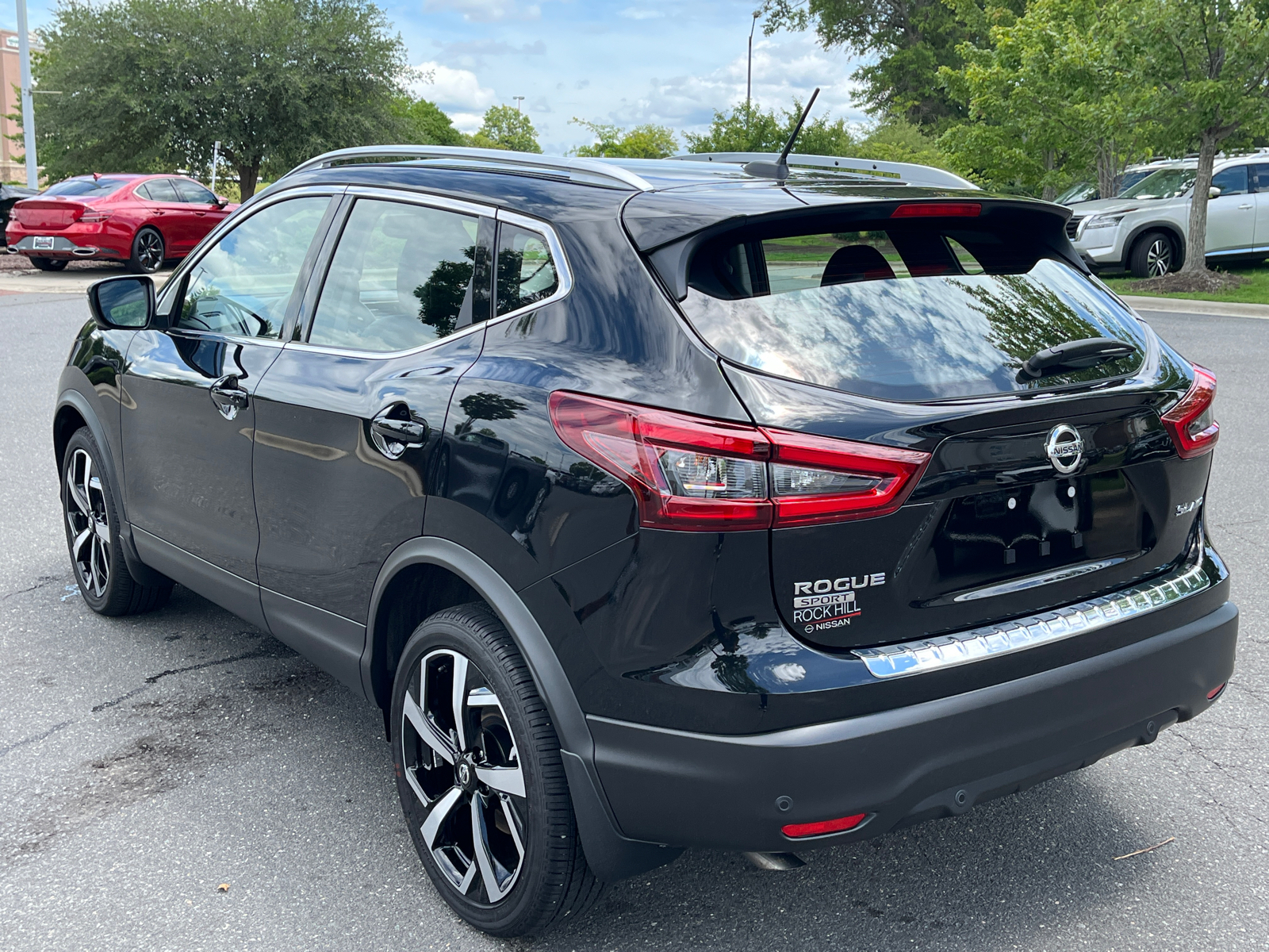 2022 Nissan Rogue Sport SL 7