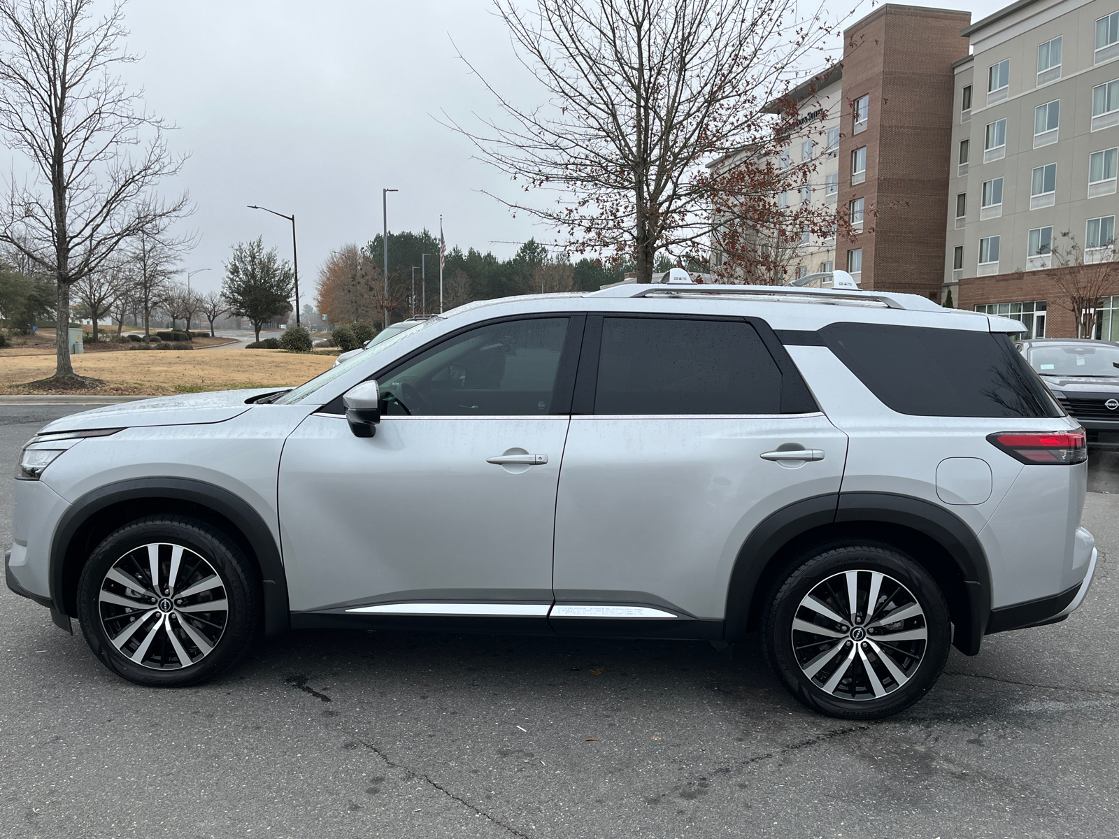 2023 Nissan Pathfinder Platinum 5