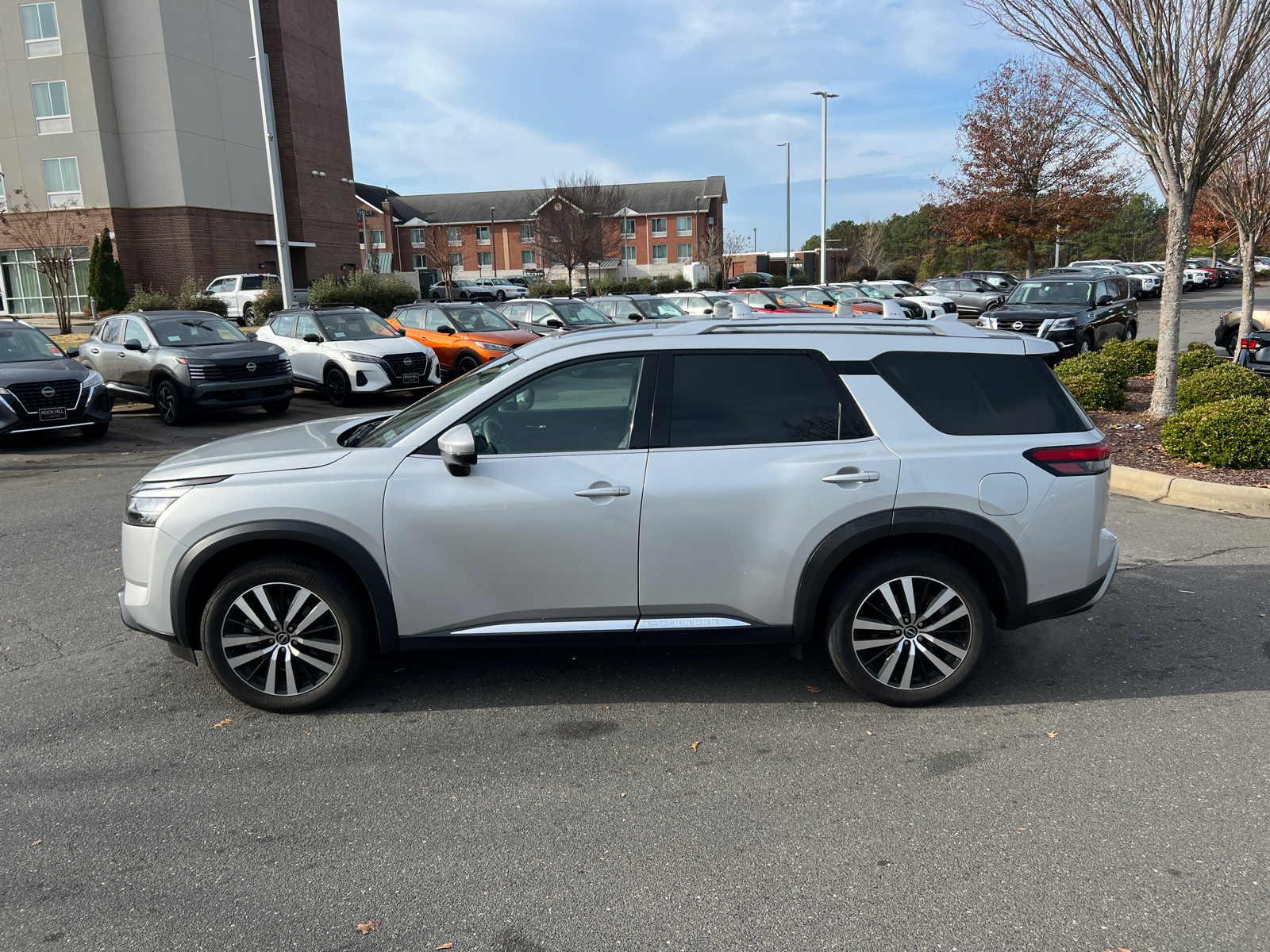 2023 Nissan Pathfinder Platinum 5