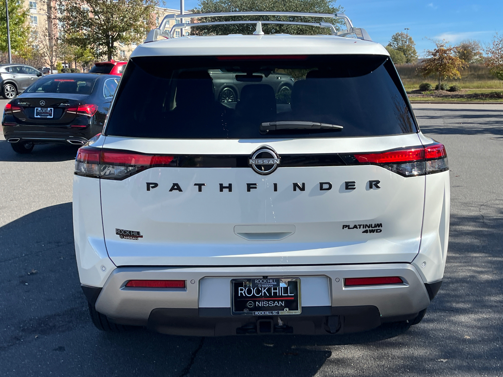 2023 Nissan Pathfinder Platinum 8