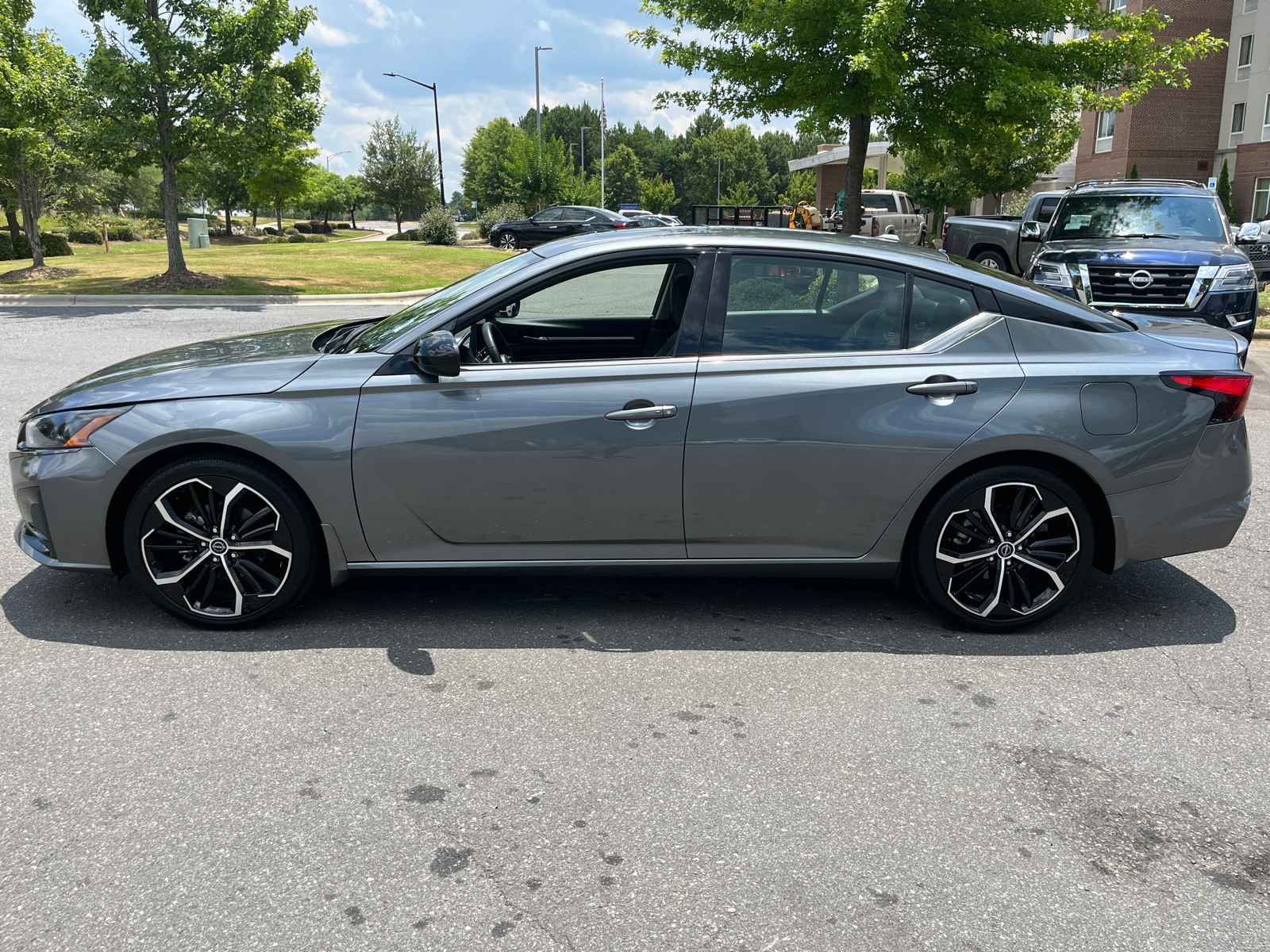 2023 Nissan Altima 2.5 SR 5