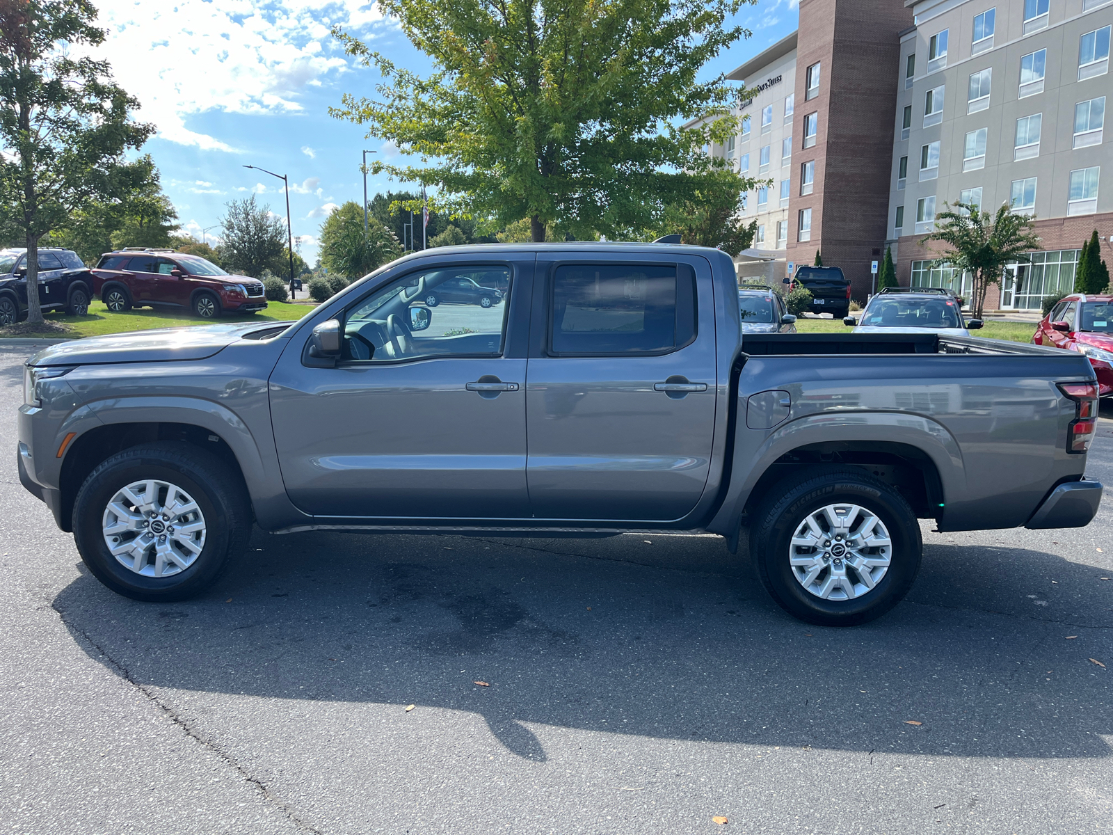 2023 Nissan Frontier SV 5