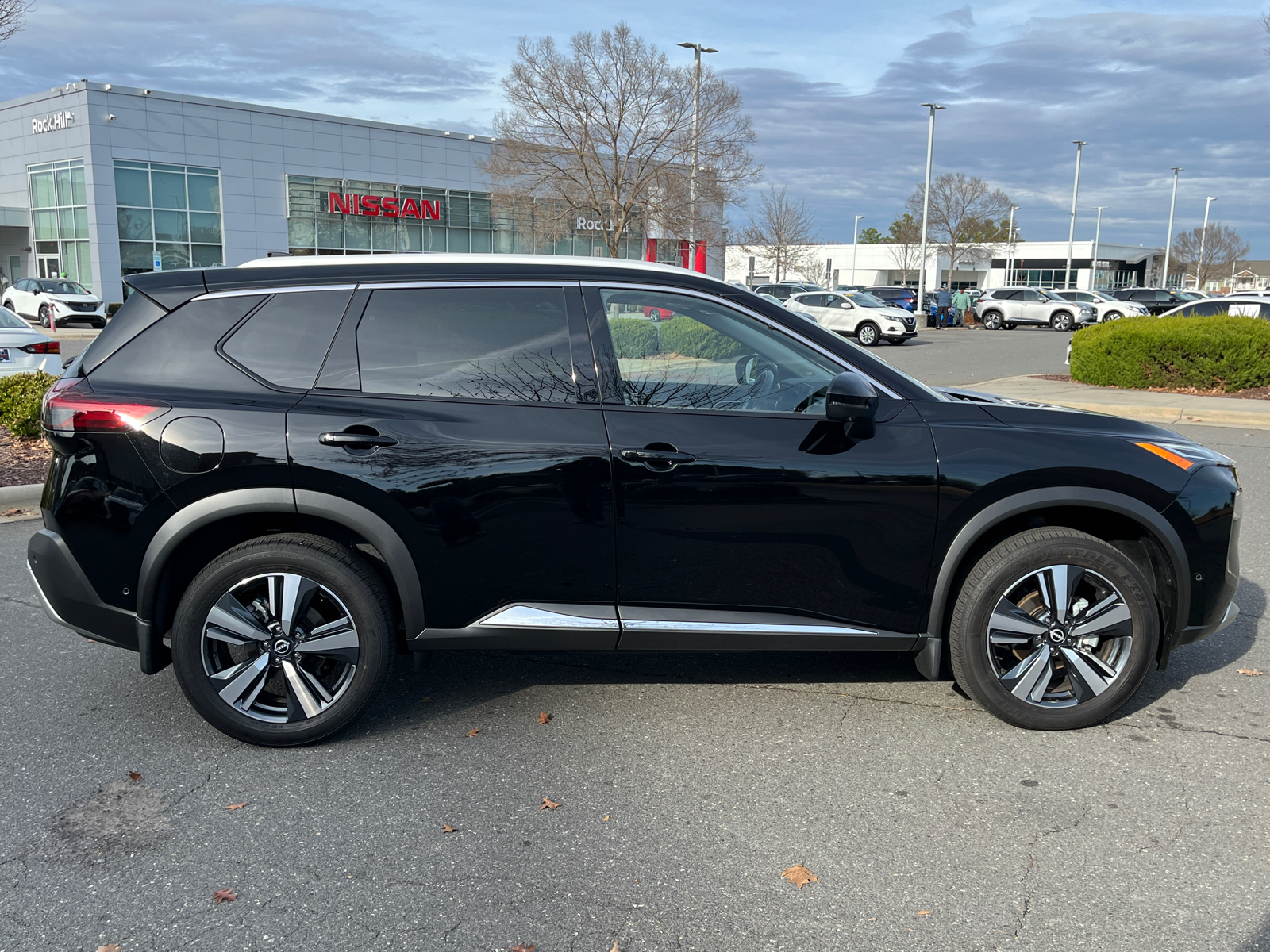 2023 Nissan Rogue Platinum 11