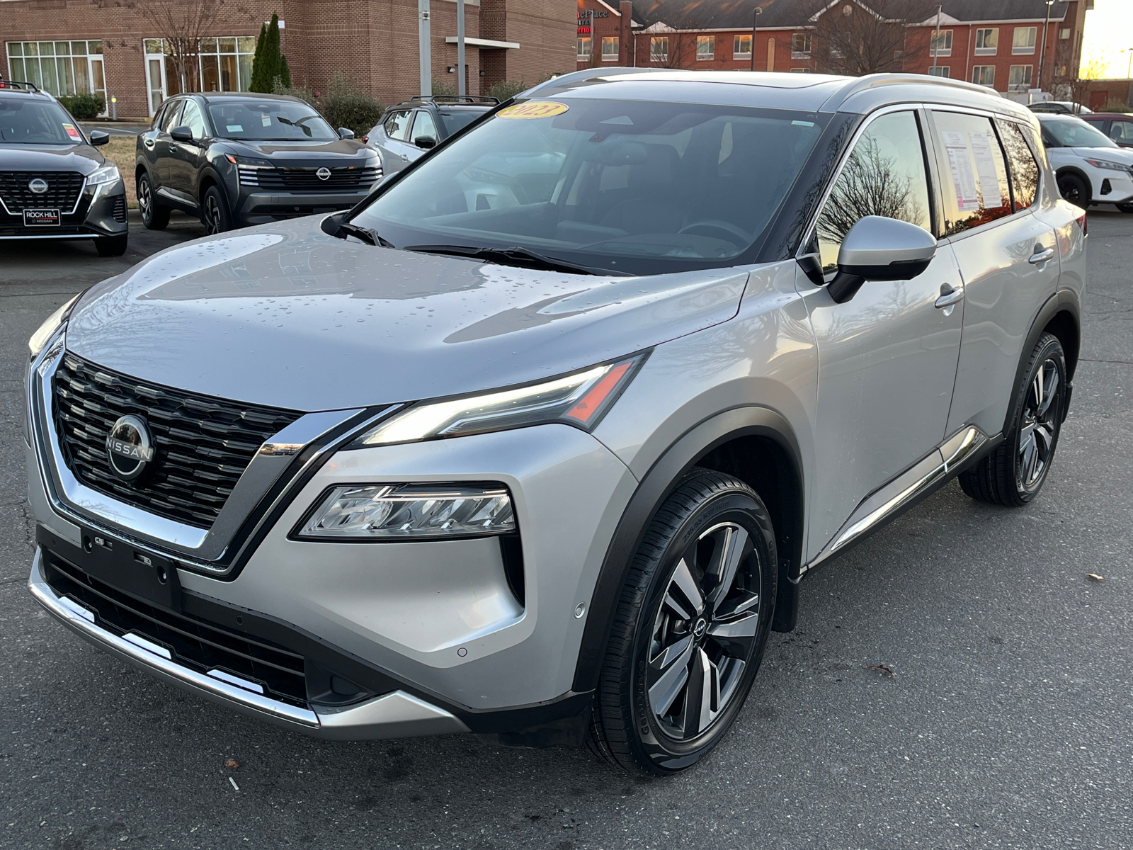 2023 Nissan Rogue Platinum 4