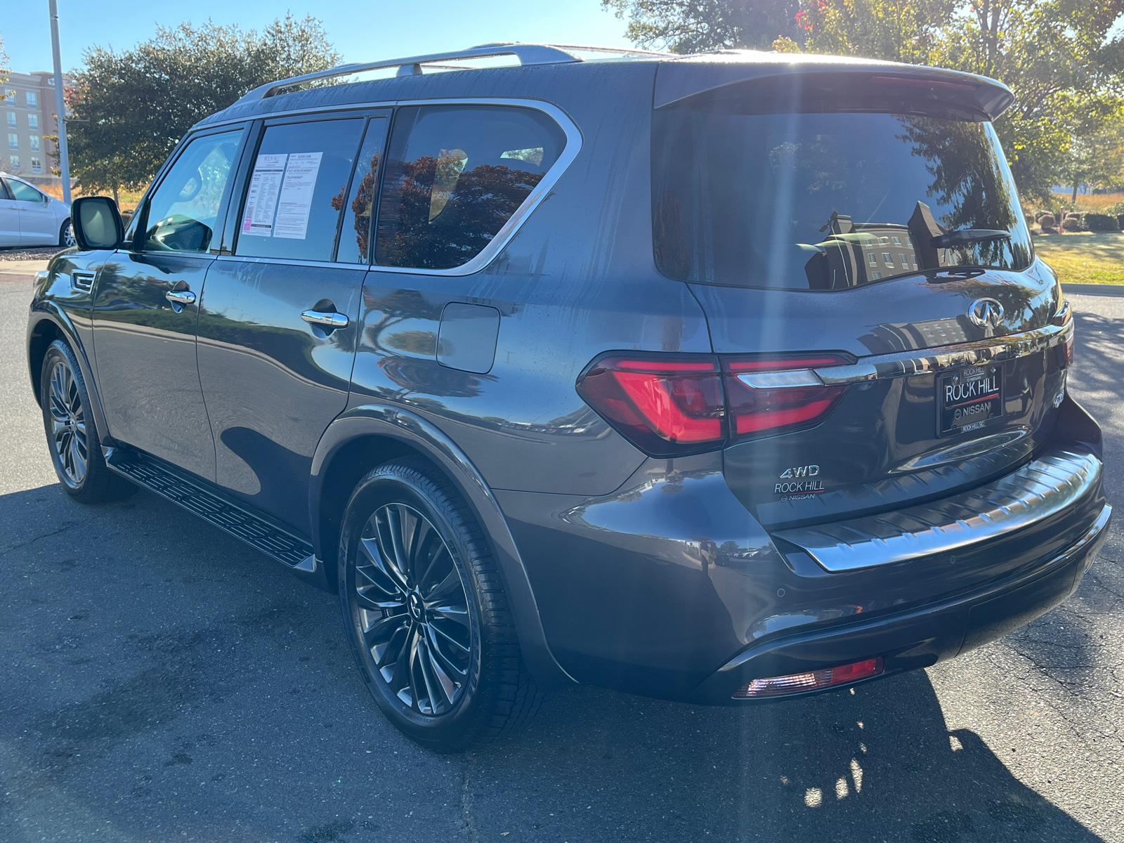 2024 INFINITI QX80 Premium Select 7