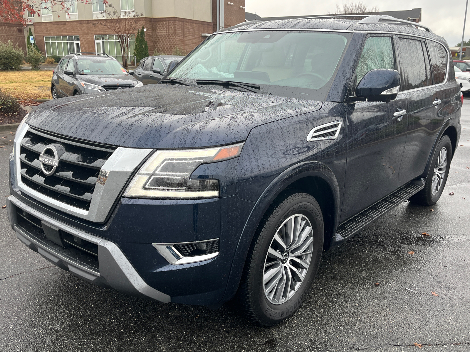 2024 Nissan Armada SL 4