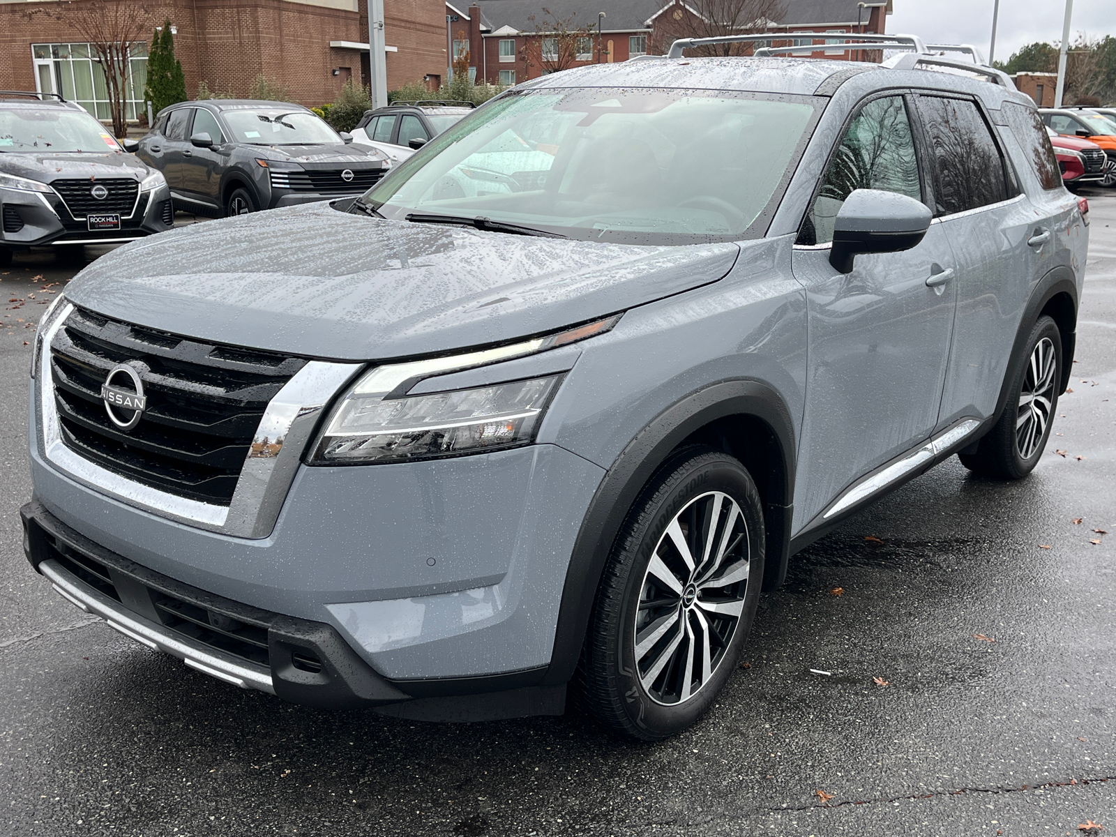 2024 Nissan Pathfinder Platinum 4