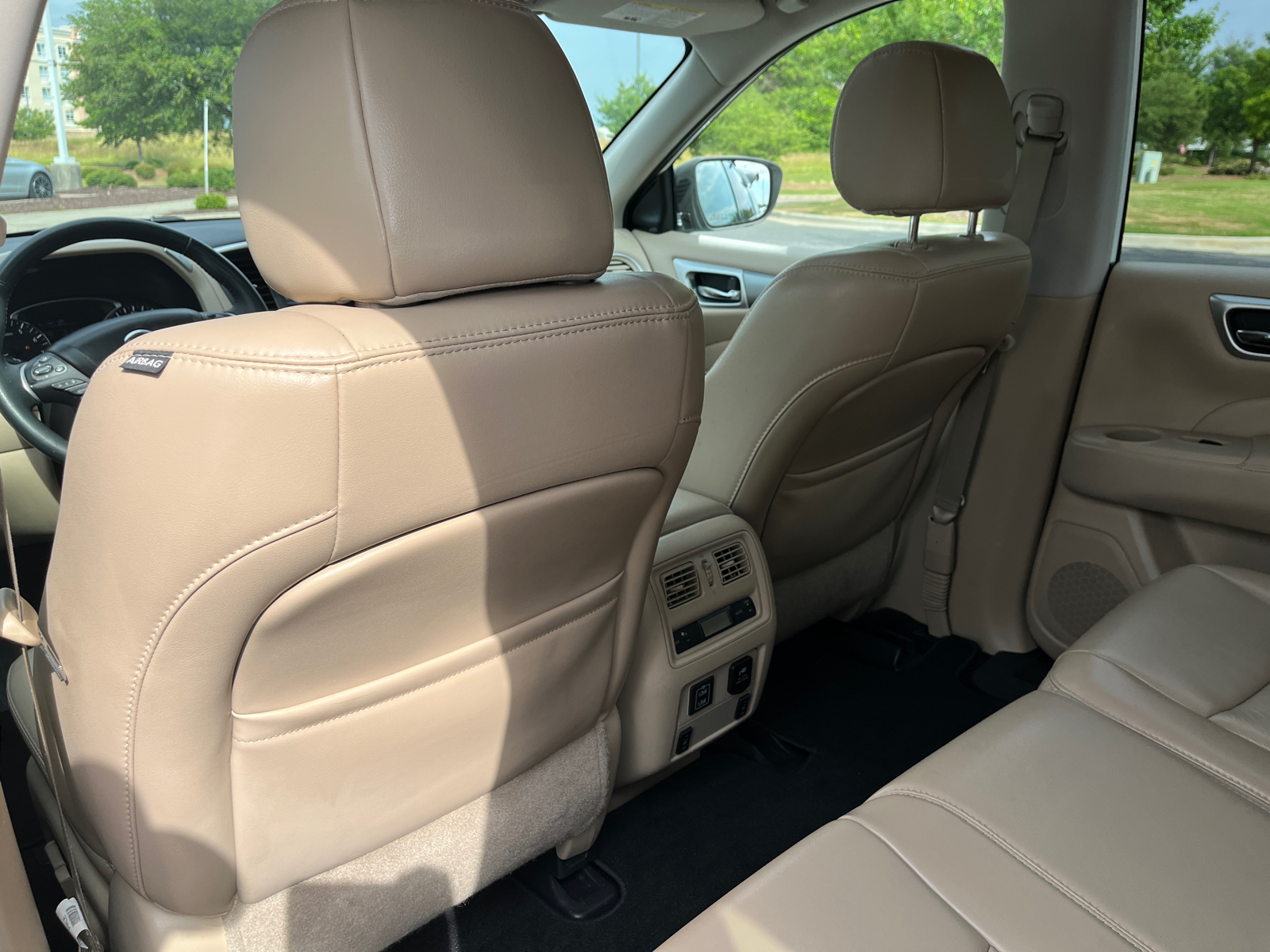 2018 Nissan Pathfinder SL 33