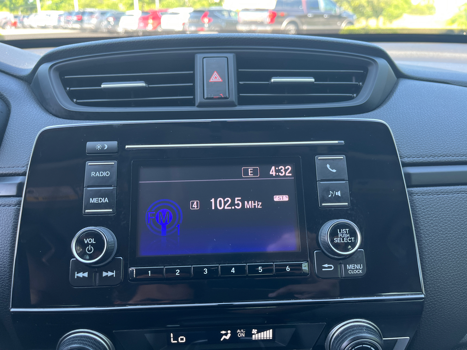 2019 Honda CR-V LX 24