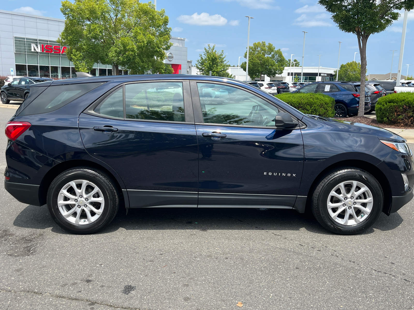 2020 Chevrolet Equinox LS 11